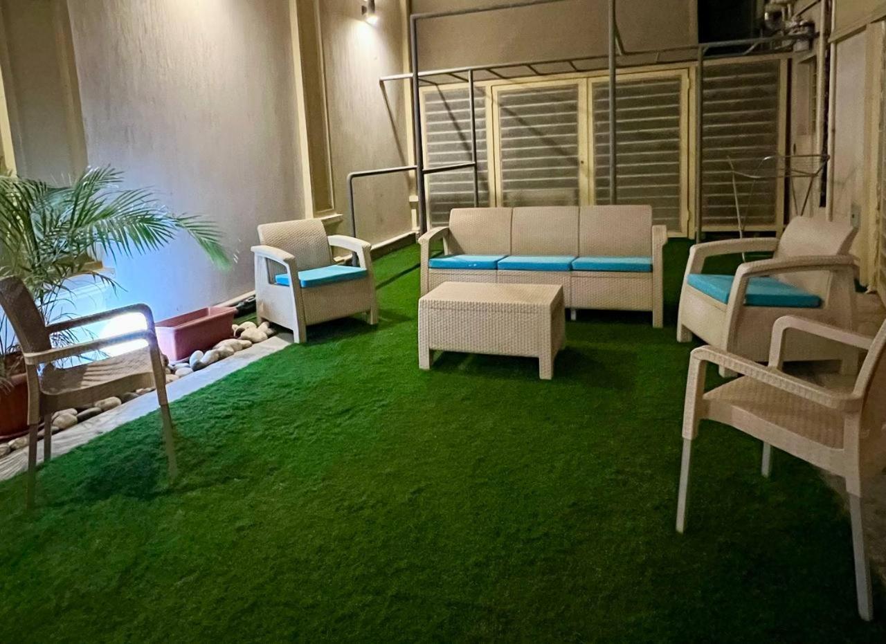 Paradise Studios Sheikh Zayed City Exteriör bild